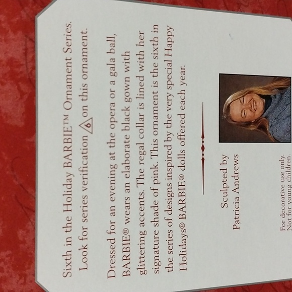 Hallmark Holiday Barbie - Picture 3 of 5